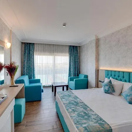 Palm Wings Курортный комплекс 5*